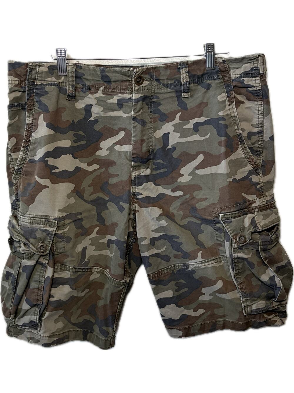 American Eagle Shorts Camo Mens Cargo Beach Summer Casual Vacation Greem 36